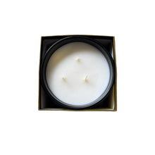 Afbeelding in Gallery-weergave laden, Rituals | The Ritual of Dao Lotus Secret White Lotus &amp; Yi Yi Ren Scented Candle XL Kaars Geurkaars 1000 gram
